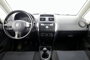 Suzuki SX4 Comfort 1.6 79kW (5 foto / 7)