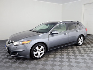 Honda Accord Luxury ATM 2.2 i-DTEC 110kW (2 foto / 8)