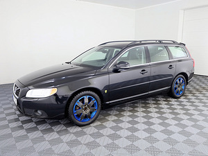 Volvo V70 Summum Facelift ATM 2.0 157kW (2 foto / 7)