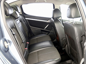 Peugeot 407 Luxury 2.2 116kW (7 foto / 7)