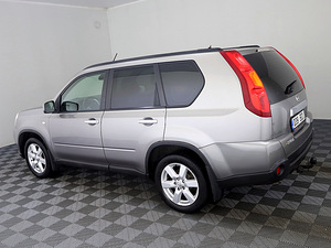 Nissan X-Trail Comfort ATM 2.0 104kW (4 foto / 7)