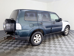 Mitsubishi Pajero Comfort 3.2 Di-D 118kW (3 foto / 8)