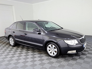 Skoda Superb Highline ATM 2.0 TDI 125kW (1 foto / 7)