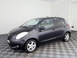 Toyota Yaris Linea Sol ATM 1.3 64kW (2 foto / 8)