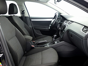 Skoda Octavia Comfortline Facelift ATM 1.8 132kW (6 foto / 7)