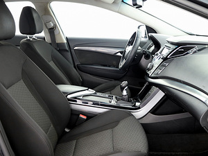 Hyundai i40 Elegance 1.7 CRDi 85kW (6 foto / 8)