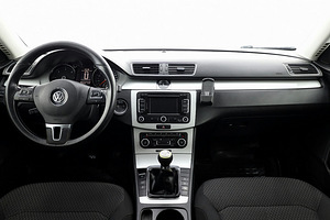 Volkswagen Passat Comfortline 1.6 TDI 77kW (5 foto / 7)