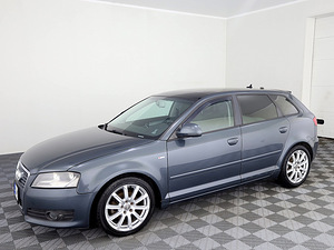 Audi A3 S-Line ATM 2.0 TDI 103kW (2 foto / 9)