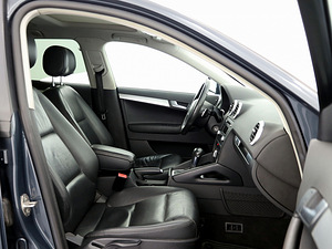 Audi A3 S-Line ATM 2.0 TDI 103kW (6 foto / 9)