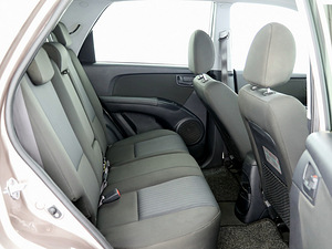 Kia Sportage Comfort Facelift 2.0 104kW (7 foto / 7)