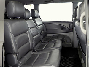 Toyota Previa Luxury ATM 2.4 115kW (7 foto / 8)