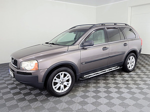 Volvo XC90 Summum ATM 2.4 D5 136kW (2 foto / 8)