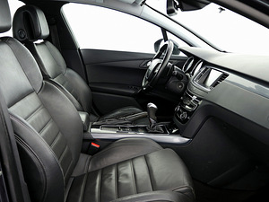 Peugeot 508 Luxury Facelift ATM 1.6 HDi 84kW (6 фото из 8)