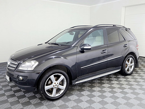 Mercedes-Benz ML 320 Luxury ATM 3.0 CDI 165kW (2 foto / 7)