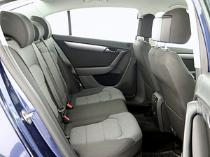 Volkswagen Passat Comfortline ATM 1.8 118kW (7 foto / 7)