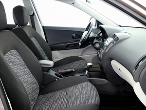 Kia Ceed Elegance ATM 1.6 90kW (6 foto / 7)