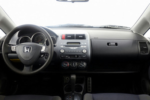 Honda Jazz Elegance ATM 1.3 61kW (5 foto / 7)