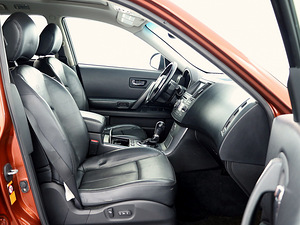 Infiniti FX35 Luxury ATM 3.5 206kW (6 foto / 7)
