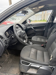 Skoda Octavia Comfortline Facelift 1.4 90kW (6 фото из 7)
