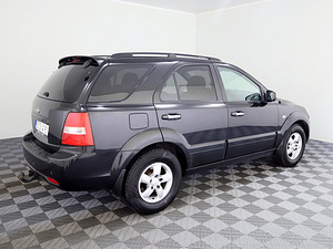 Kia Sorento Comfort Facelift ATM 2.5 CRDi 125kW (3 foto / 8)