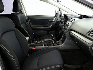 Subaru XV Comfort AWD 4x4 2.0 TD 108kW (6 фото из 7)