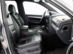 Porsche Cayenne Platinum Facelift ATM 3.0 TDI 176kW (6 фото из 8)