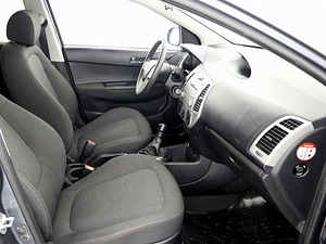 Hyundai i20 Elegance 1.2 57kW (6 foto / 7)