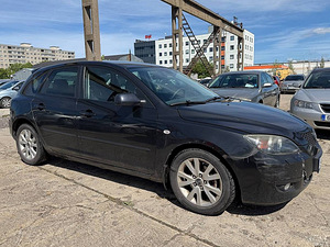 Mazda 3 Facelift 1.6 77kW (1 foto / 7)