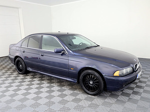 BMW 525 Sportpakett Facelift ATM 2.5 D 120kW (1 foto / 7)
