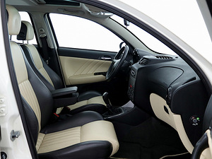 Alfa Romeo 147 Exclusive Facelift 1.6 88kW (6 foto / 7)