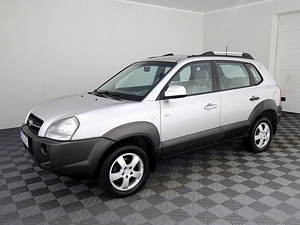 Hyundai Tucson Comfort 4x4 2.0 104kW (2 foto / 9)