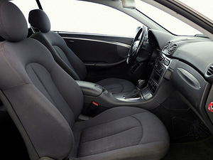 Mercedes-Benz CLK 200 Avantgarde ATM 1.8 120kW (6 фото из 7)