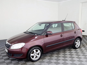 Skoda Fabia Comfortline Facelift 1.2 51kW (2 фото из 8)