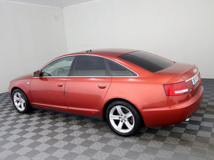 Audi A6 Highline ATM 2.4 130kW (4 foto / 8)