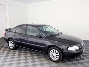 Audi A4 Sportline 1.8 92kW (1 foto / 7)