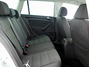 Volkswagen Golf Variant Comfortline 1.4 90kW (7 фото из 8)