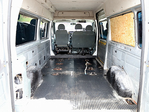 Ford Transit Van 2.2 TDCi 85kW (8 foto / 8)