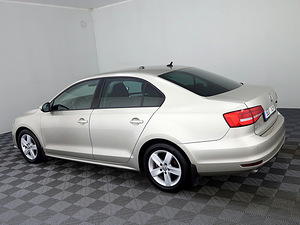 Volkswagen Jetta Comfortline Facelift ATM 1.4 92kW (4 foto / 7)