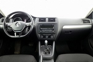 Volkswagen Jetta Comfortline Facelift ATM 1.4 92kW (5 foto / 7)