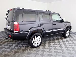 Jeep Commander Overland 3.0 CRD 160kW (3 foto / 9)