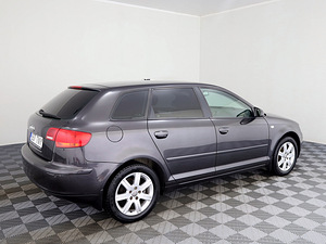Audi A3 Sportback Facelift ATM 2.0 TDI 103kW (3 foto / 7)