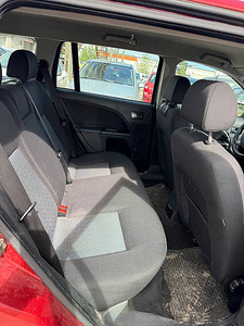 Ford Mondeo Facelift 1.8 81kW (7 foto / 7)