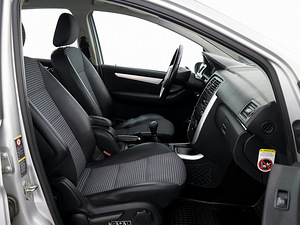 Mercedes-Benz B 180 Avantgarde 2.0 CDI 80kW (6 фото из 7)