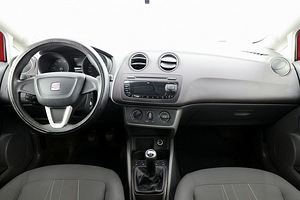 SEAT Ibiza Copa 1.4 63kW (5 фото из 8)