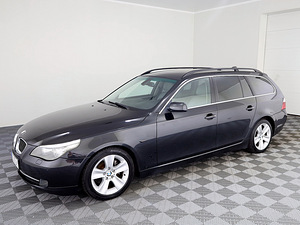 BMW 530 Sportpakett Facelift ATM 3.0 D 173kW (2 foto / 7)