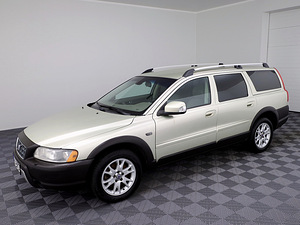 Volvo XC70 Summum Facelift ATM 2.4 D5 136kW (2 foto / 7)