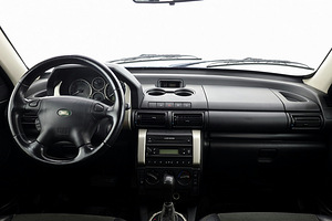 Land Rover Freelander HSE Luxury Facelift ATM 2.5 130kW (5 фото из 7)
