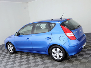 Hyundai i30 Elegance Facelift 1.4 80kW (4 фото из 7)