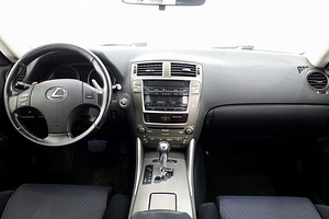 Lexus IS 250 Comfort ATM 2.5 153kW (5 фото из 7)