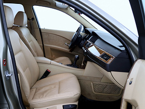 BMW 525 xDrive Executive ATM 2.5 160kW (6 фото из 7)